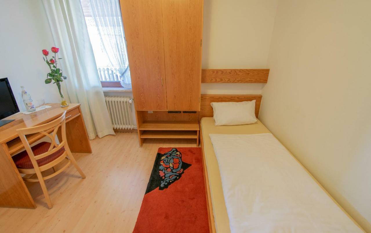 Hotel Laufelder Hof Szoba fotó